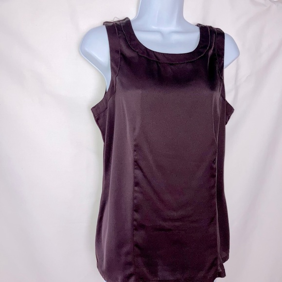 PERFECT layering piece for FALL😍 Ann Taylor Sleeveless Top - Medium - Picture 1 of 7